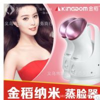 从冲锋衣到美容喷雾仪 跑江湖地摊上的生意经